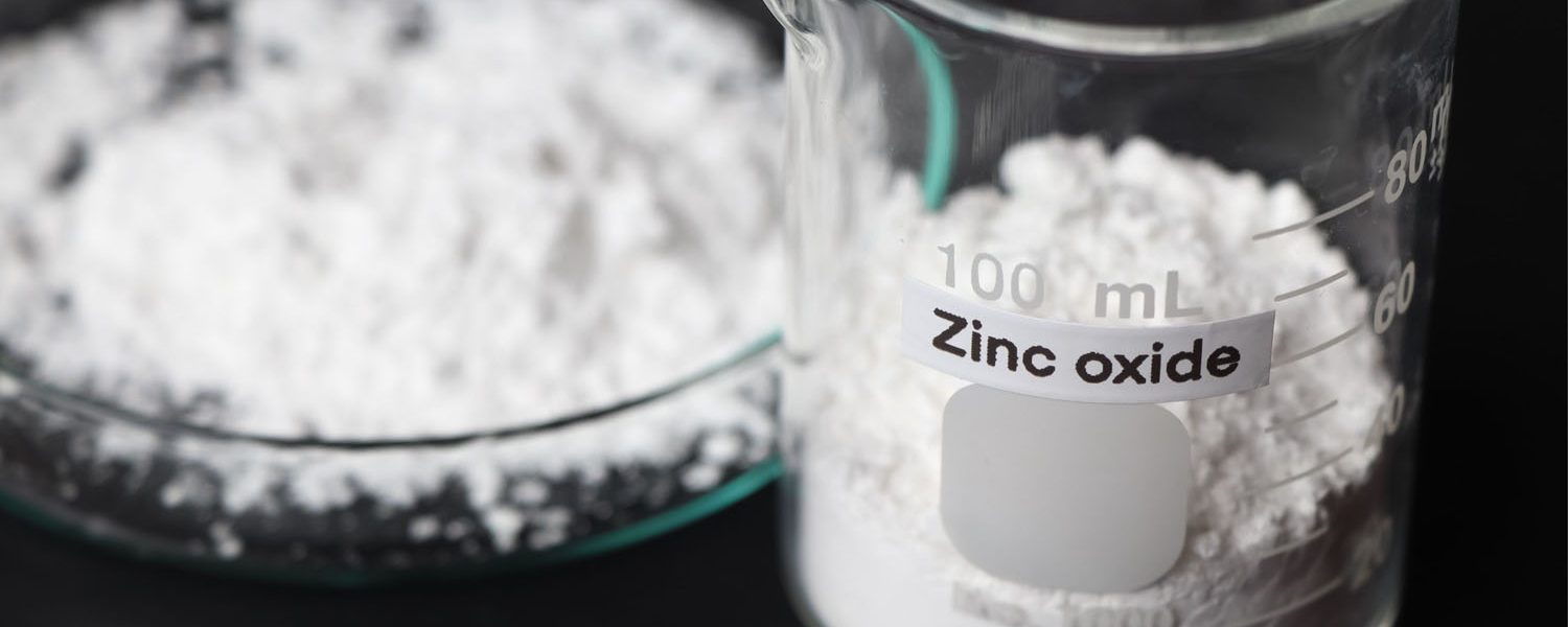 Zink für Pferde - Pferdperfekt Kräuterfibel